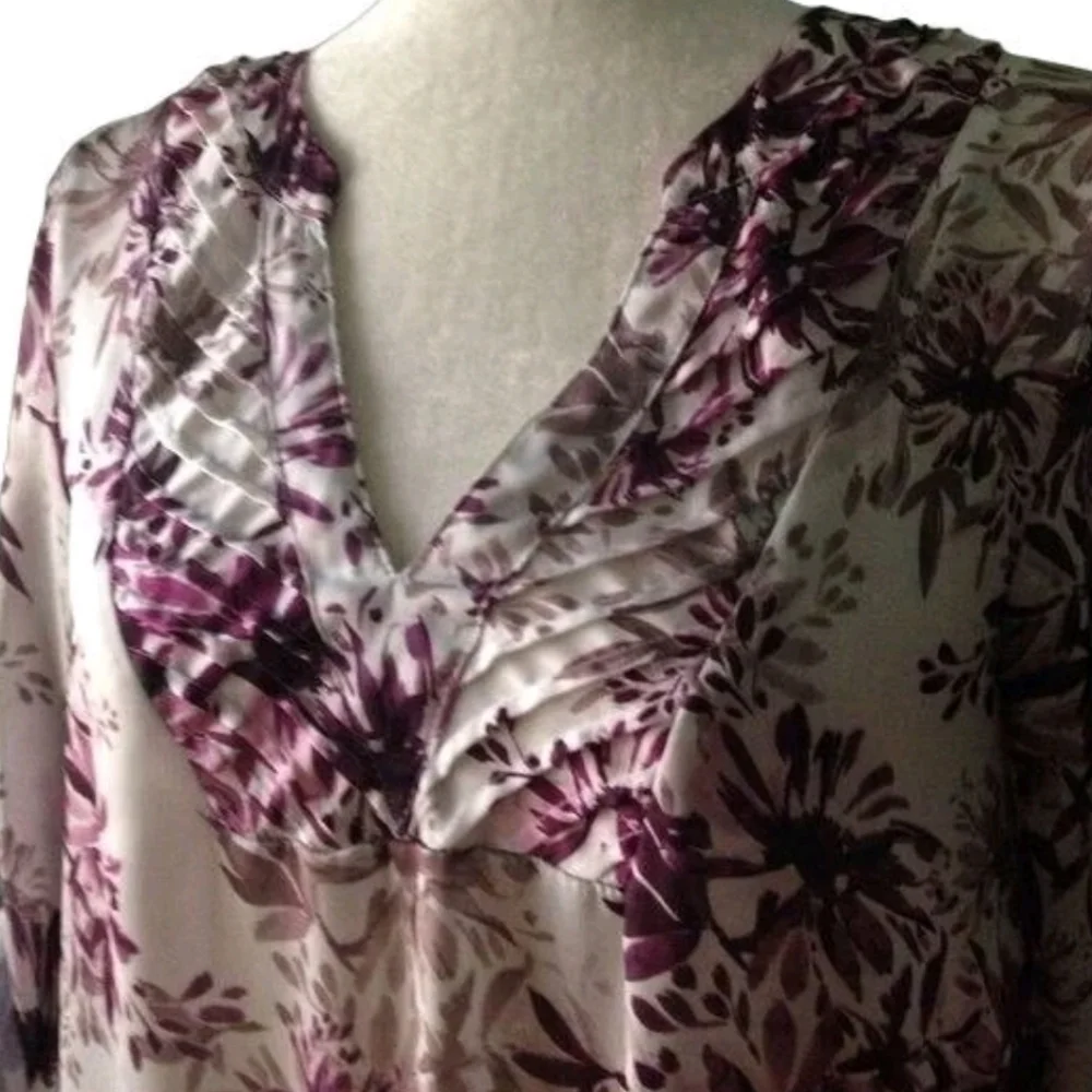 Avon V Cut Pleated Roll Tab Tunic Top 3x Boho, Floral,Coastal,Spring, Summer - Picture 11 of 11